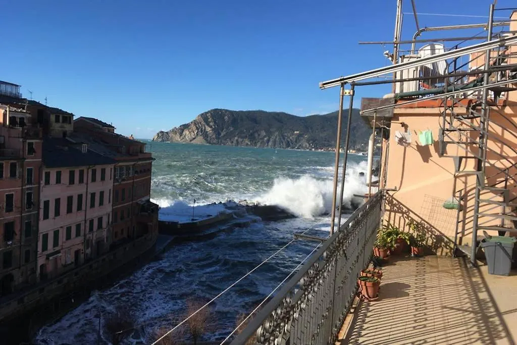 apartment sea view Vernazza