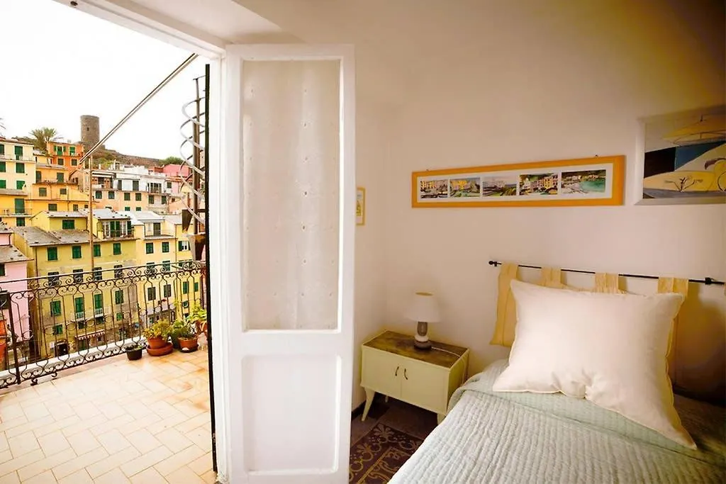 apartment sea view Vernazza